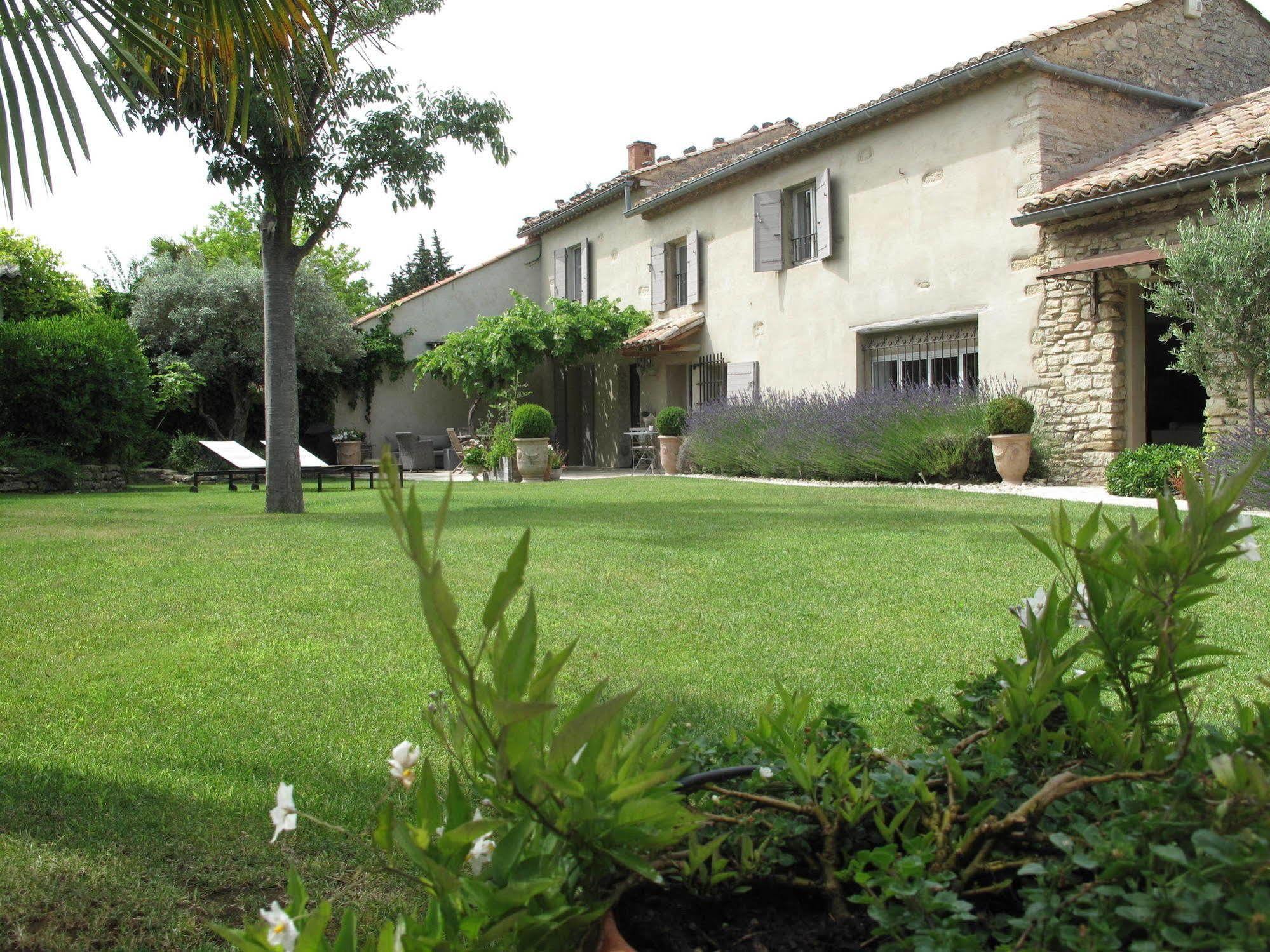 Le Mas De L'Olivier Hotel Loriol-du-Comtat Exterior photo